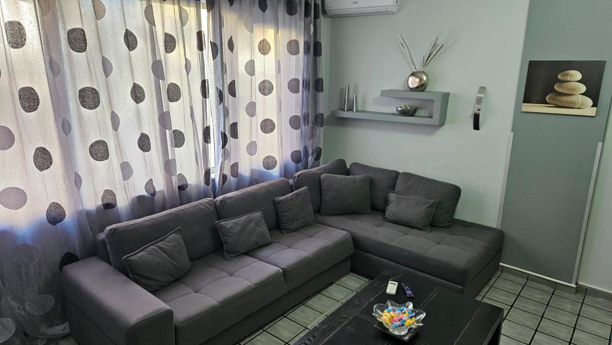 Mani's Family Apartment *